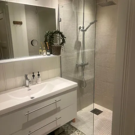 Poolvilla Nevlunghavn *